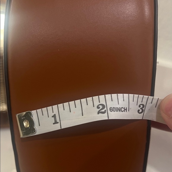 Staud half moon bag Elegant Brown Women's Bag. - Picture 8 of 16